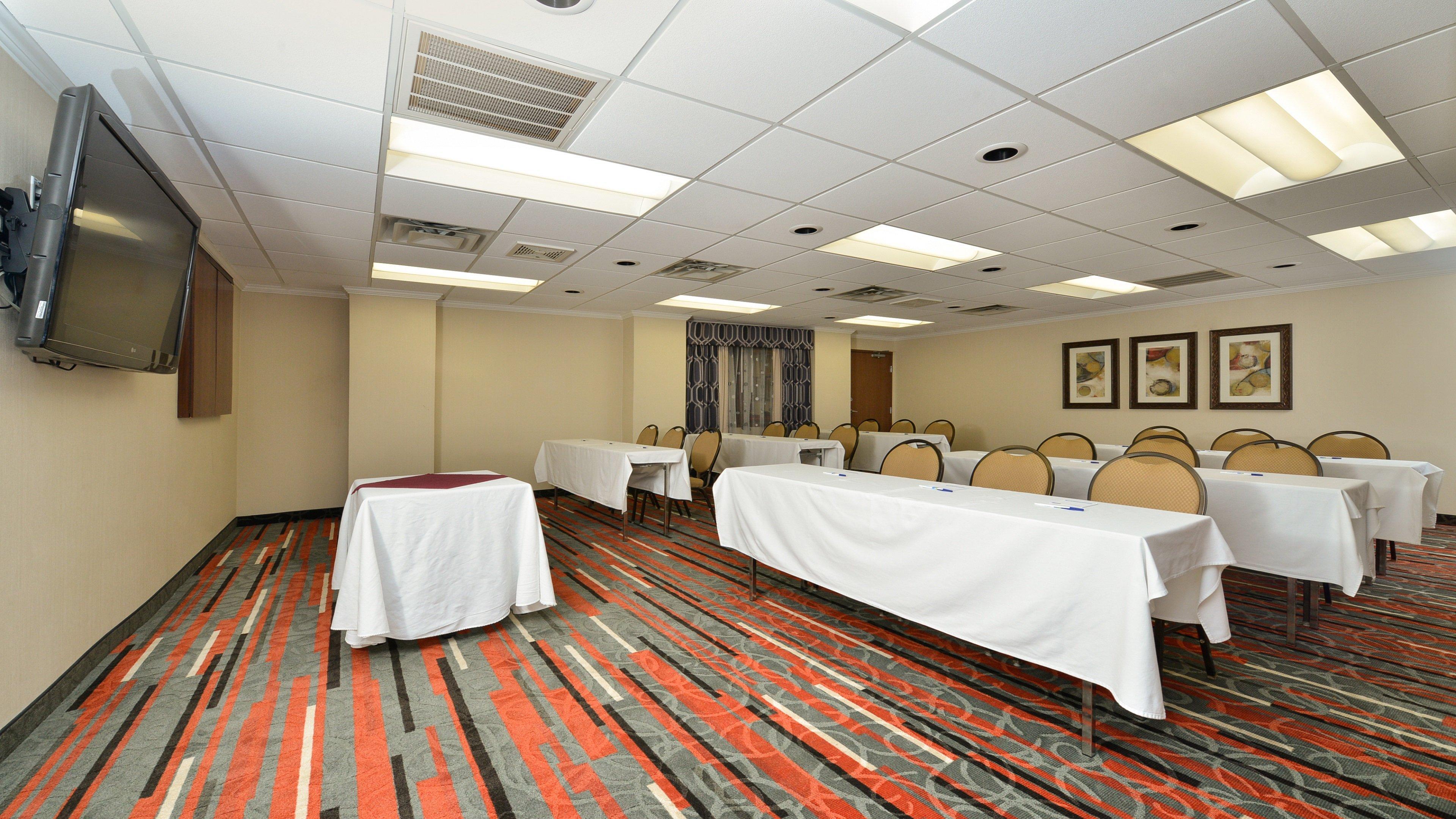 Holiday Inn Express Boston-Milford By Ihg Exteriör bild