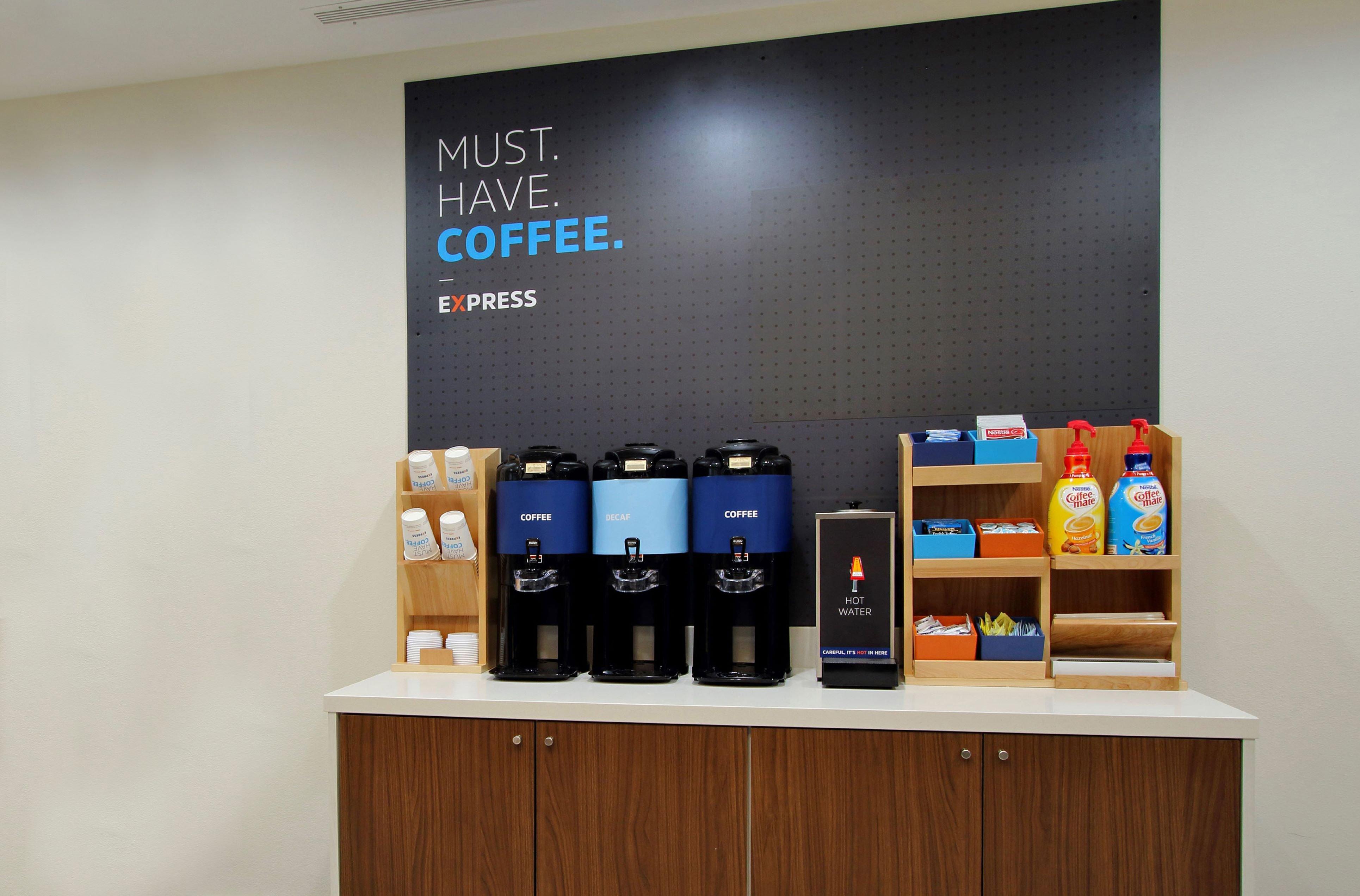 Holiday Inn Express Boston-Milford By Ihg Exteriör bild